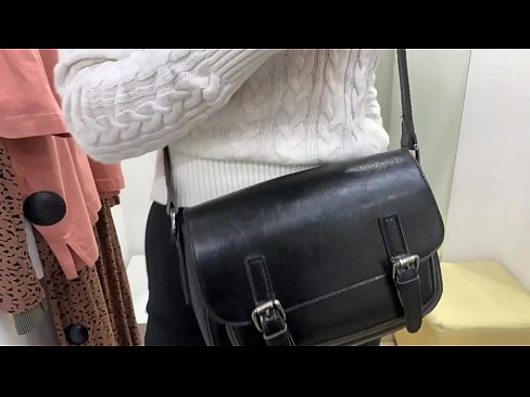 ❤️ Јавна мастурбација младе кучке ФералБерри са дилдом у соби за мерење Порно фб ат порн sr.rex-porn-com.ru ❤